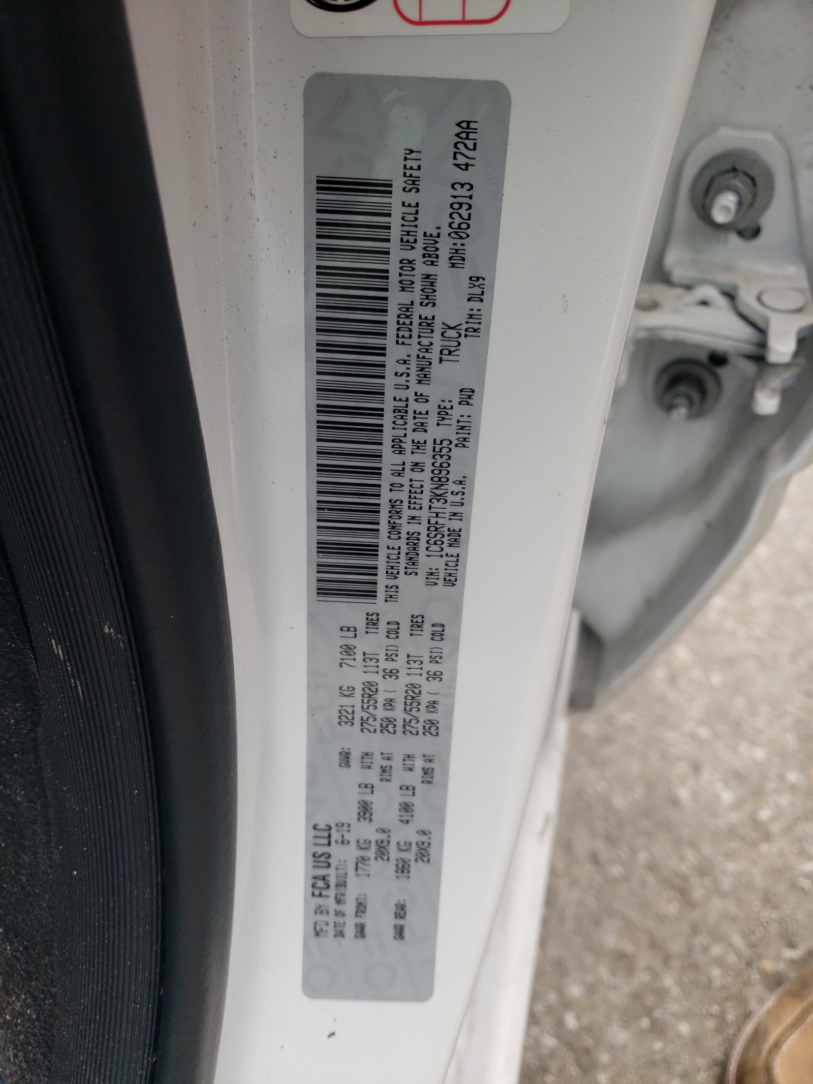 1C6SRFHT3KN896355 2019 Ram 1500 Limited