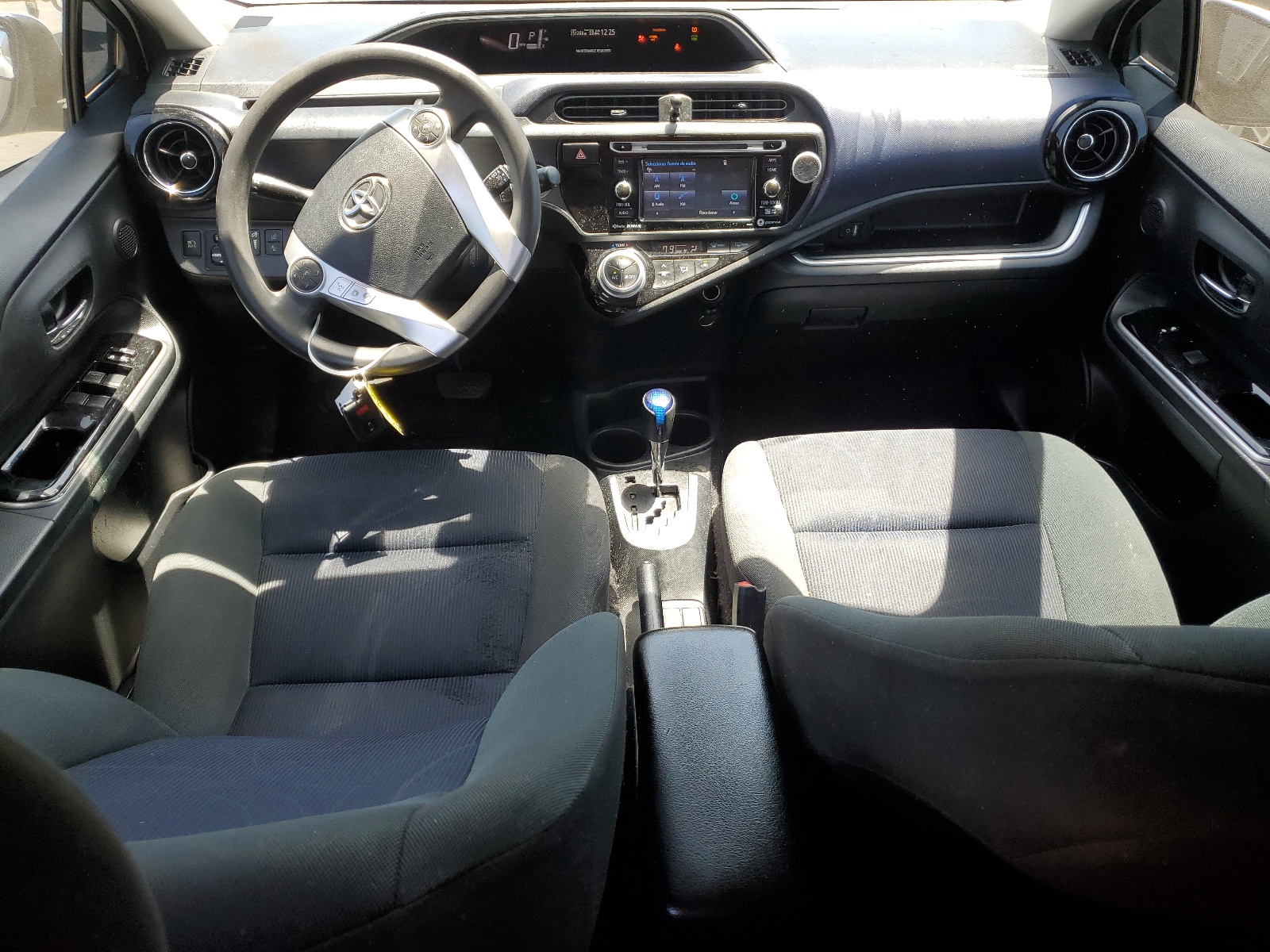 JTDKDTB31H1597042 2017 Toyota Prius C