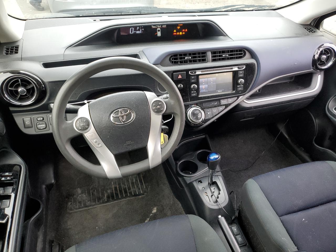 JTDKDTB39H1594132 2017 Toyota Prius C