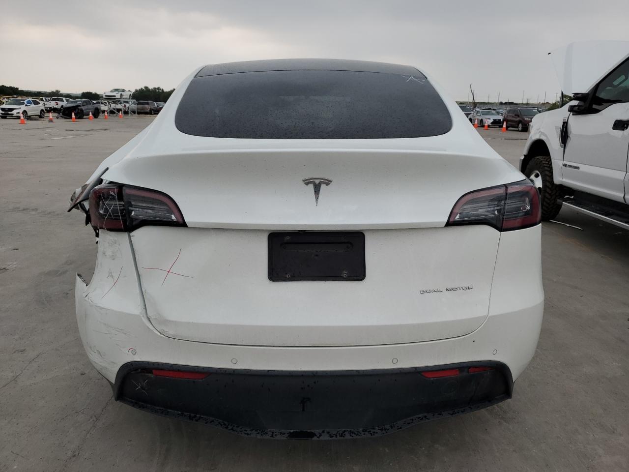 5YJYGDEE4LF028206 2020 Tesla Model Y