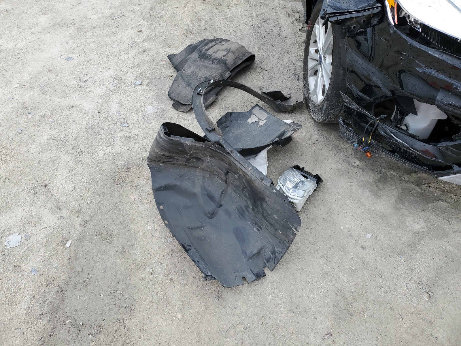 1FMCU0GD2JUD42761 2018 Ford Escape Se