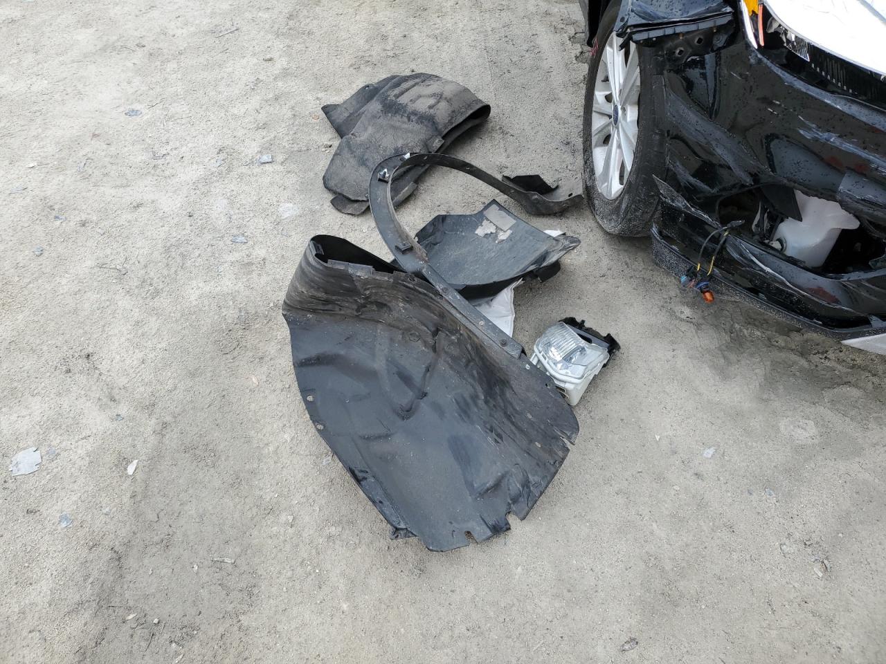 2018 Ford Escape Se VIN: 1FMCU0GD2JUD42761 Lot: 53055444