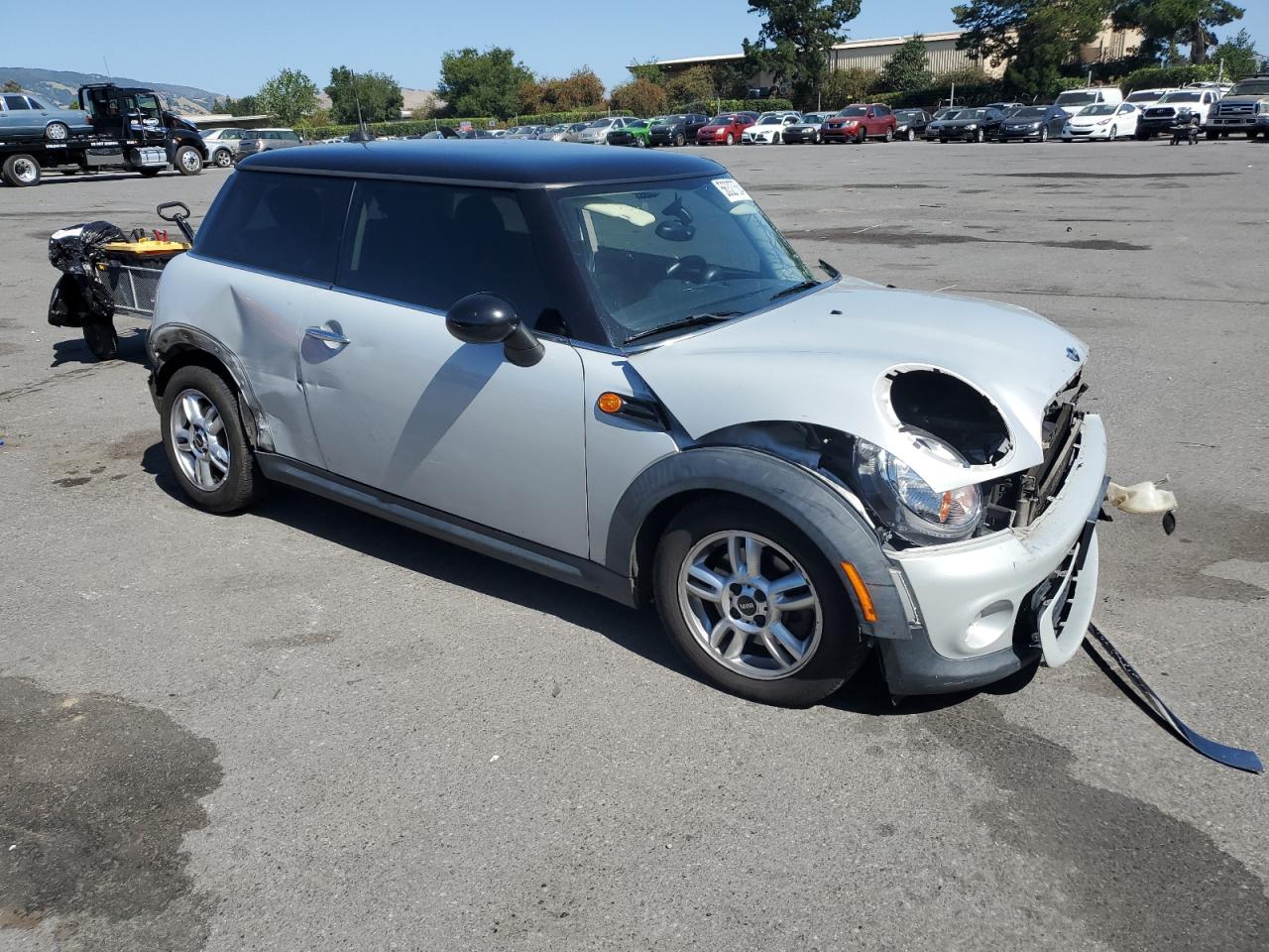 2011 Mini Cooper VIN: WMWSU3C53BT096128 Lot: 56327584