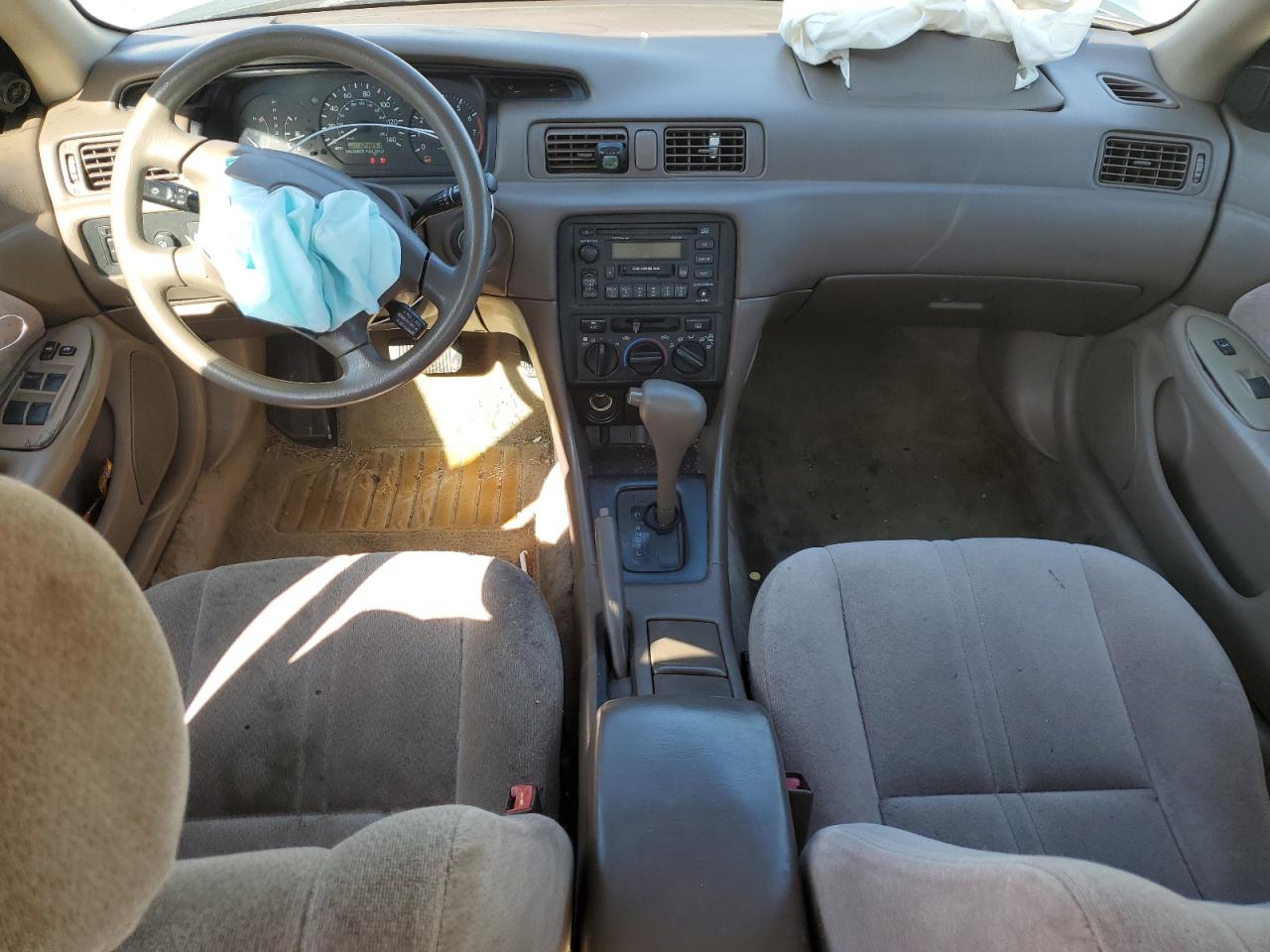 1999 Toyota Camry Ce VIN: 4T1BG22K8XU513879 Lot: 56475784