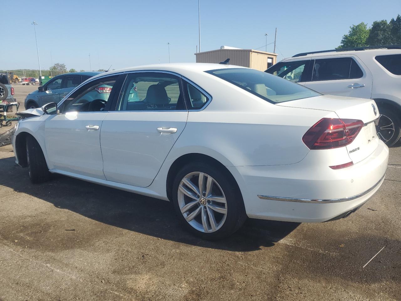 2018 Volkswagen Passat Se VIN: 1VWBA7A32JC044506 Lot: 53390704