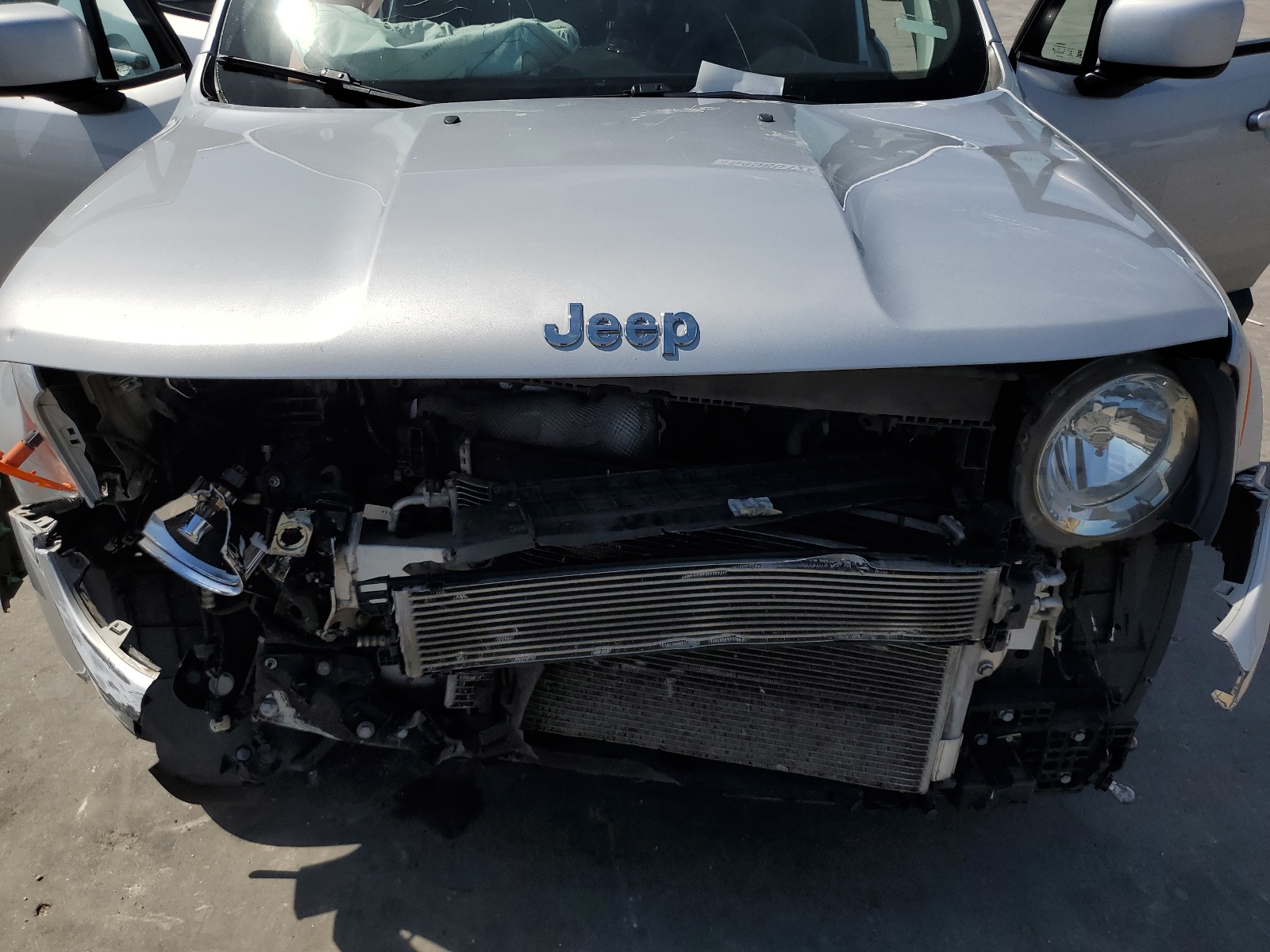 ZACCJABBXJPJ44856 2018 Jeep Renegade Latitude
