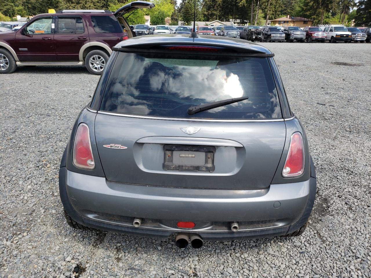 2005 Mini Cooper S VIN: WMWRE33525TL11692 Lot: 56228124