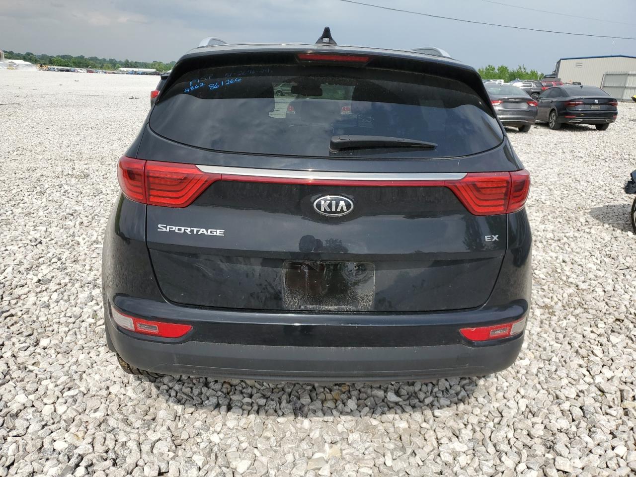 KNDPNCACXJ7374862 2018 Kia Sportage Ex