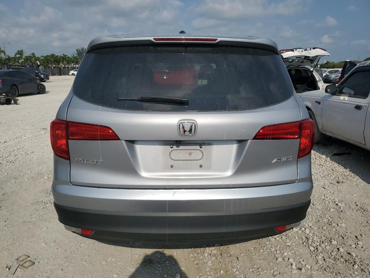 5FNYF6H58JB007897 2018 Honda Pilot Exl