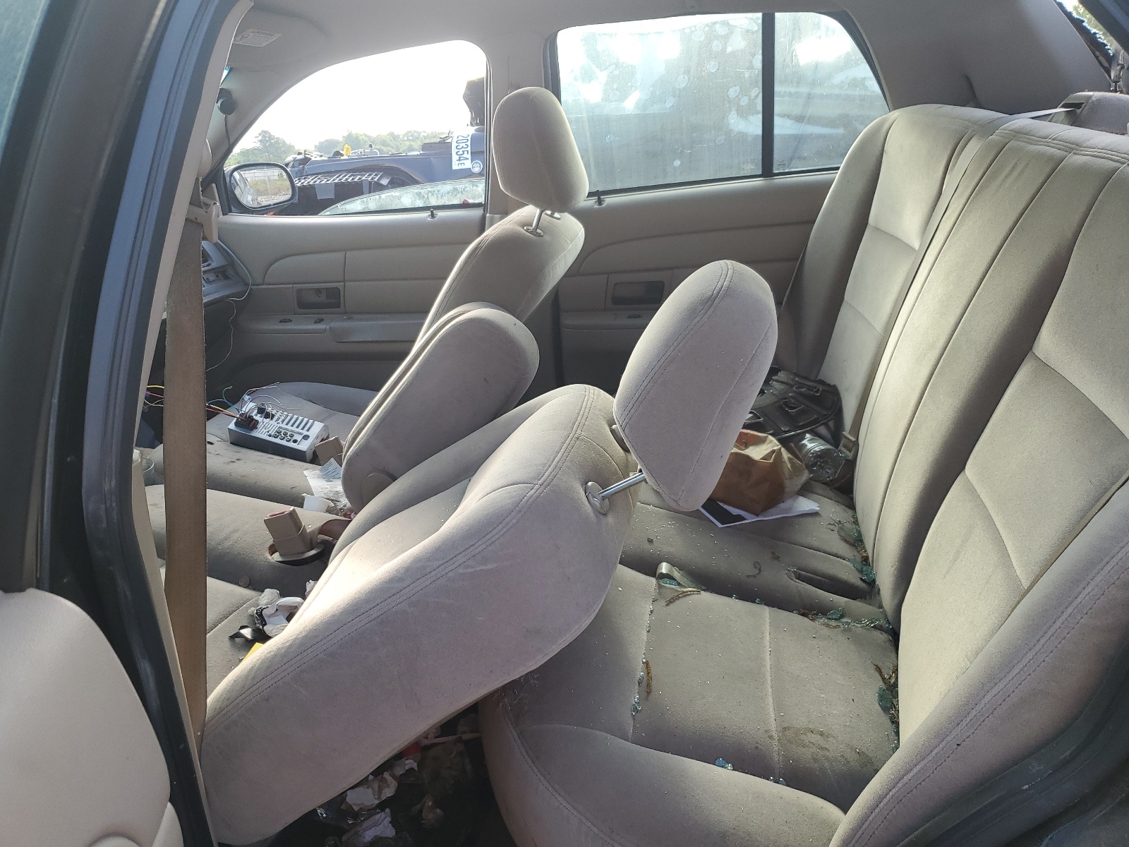 2FAFP71W53X107901 2003 Ford Crown Victoria Police Interceptor