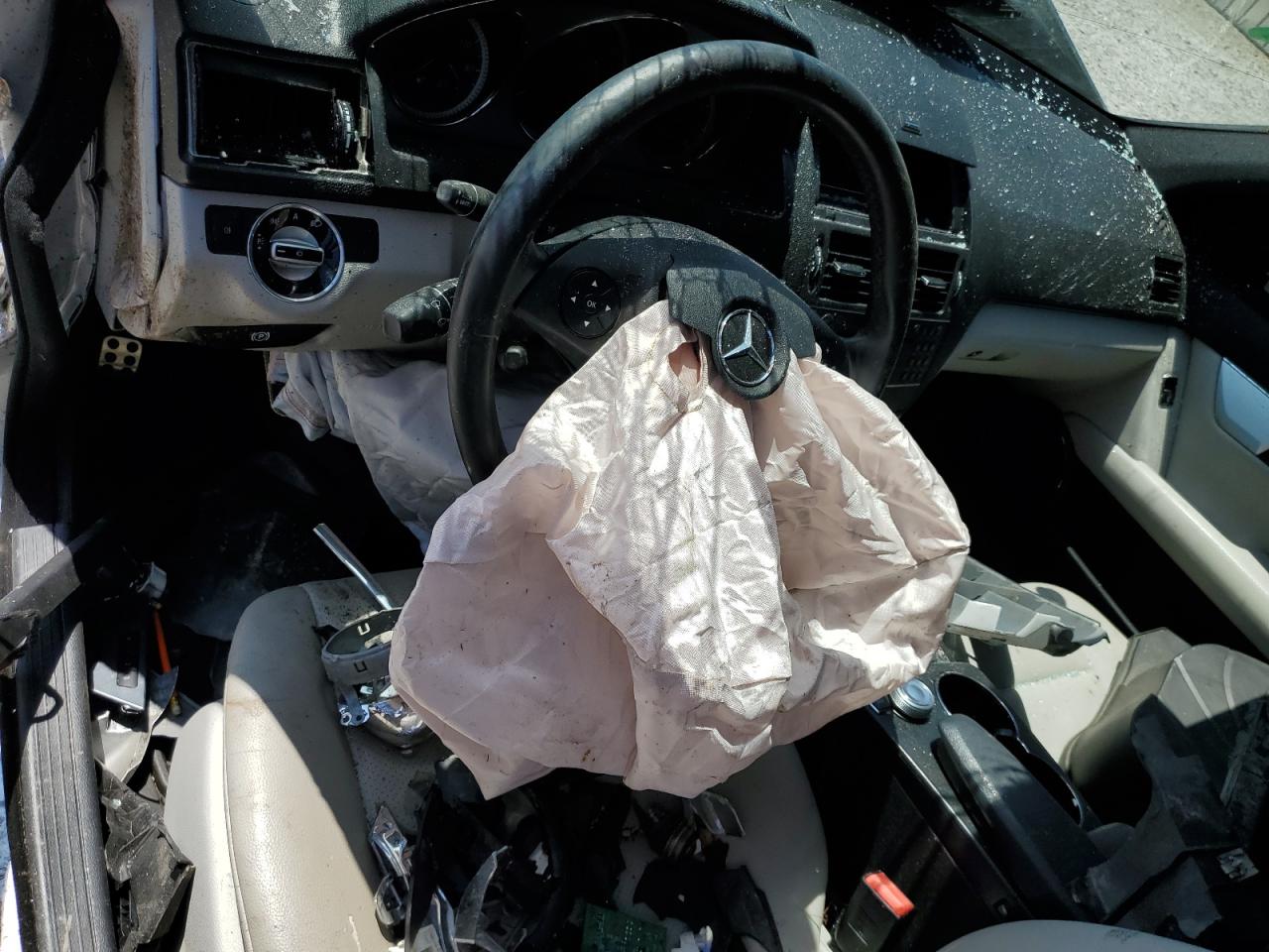 2011 Mercedes-Benz C 300 VIN: WDDGF5EB4BR138147 Lot: 53008674