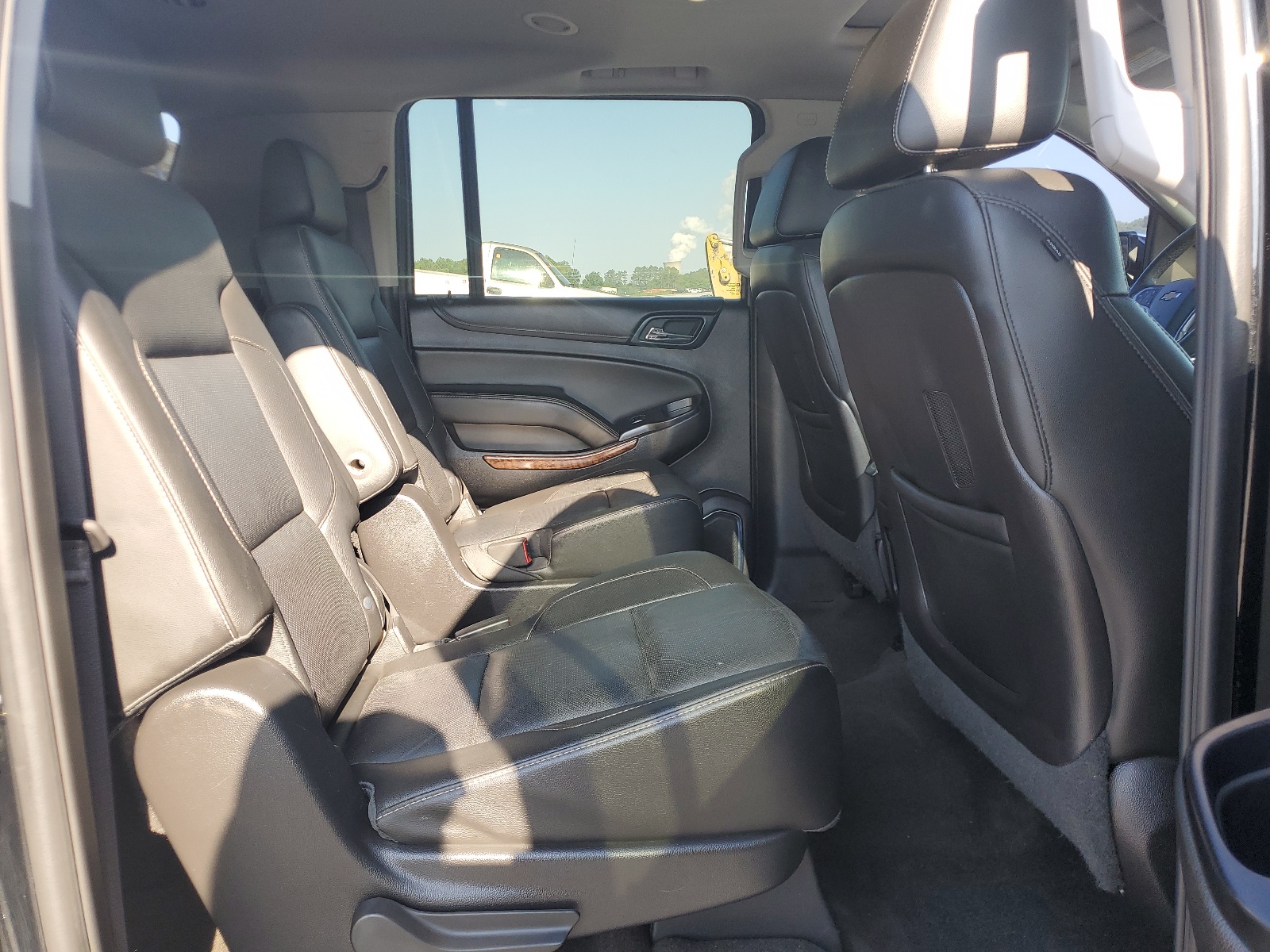 1GNSKKKC6FR702759 2015 Chevrolet Suburban K1500 Ltz