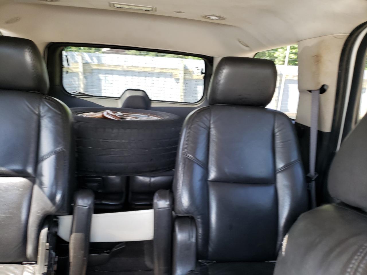 1GYS4AEF8BR228823 2011 Cadillac Escalade