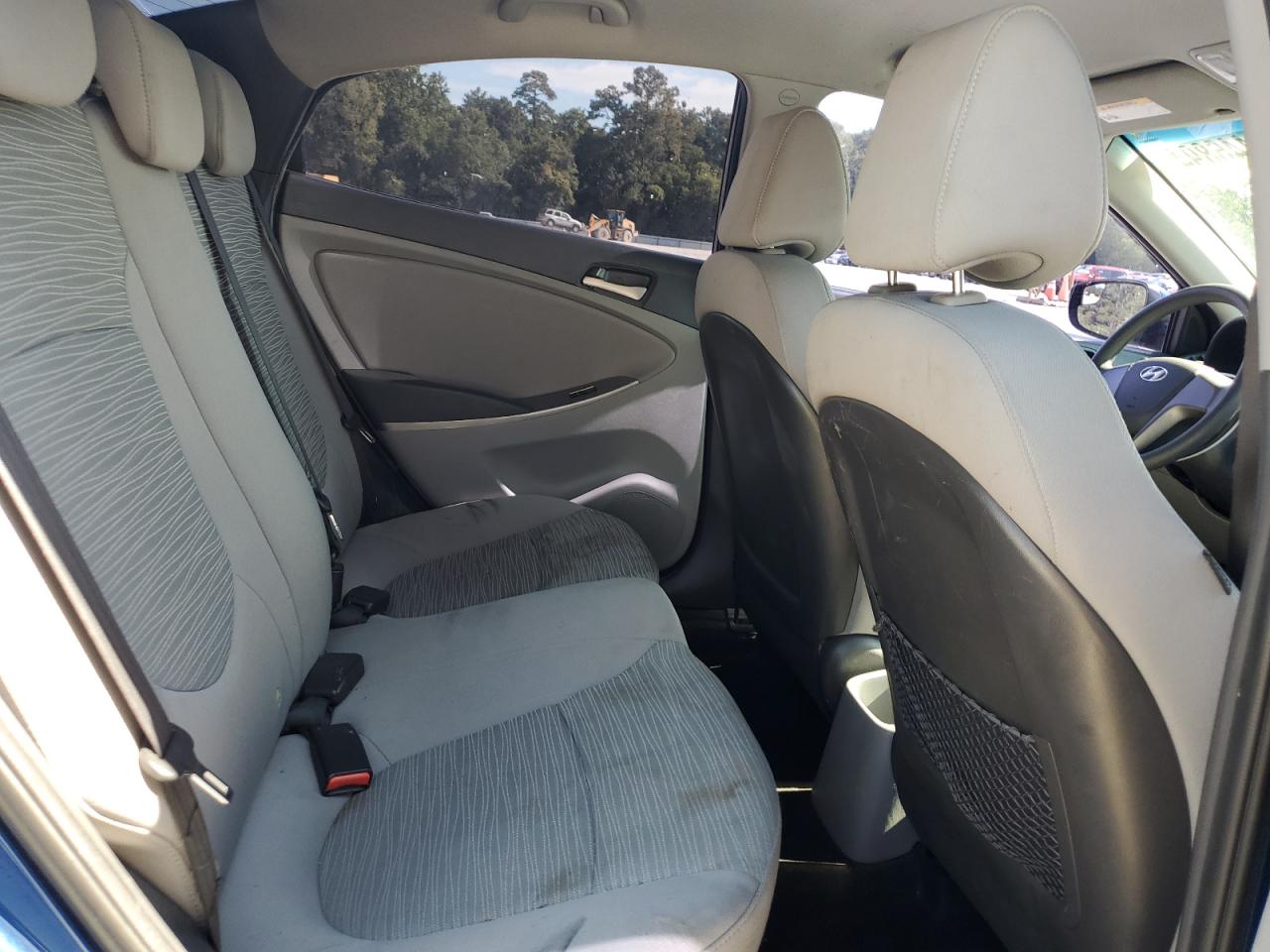 2015 Hyundai Accent Gls VIN: KMHCT4AE5FU860981 Lot: 53446894