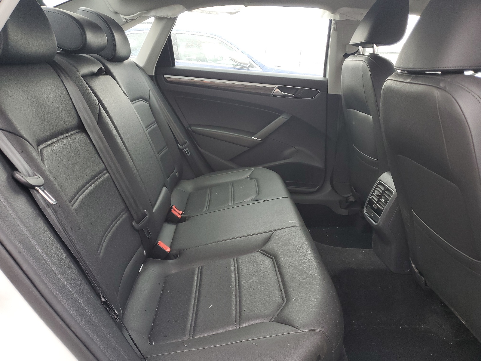 1VWBT7A36HC054279 2017 Volkswagen Passat Se