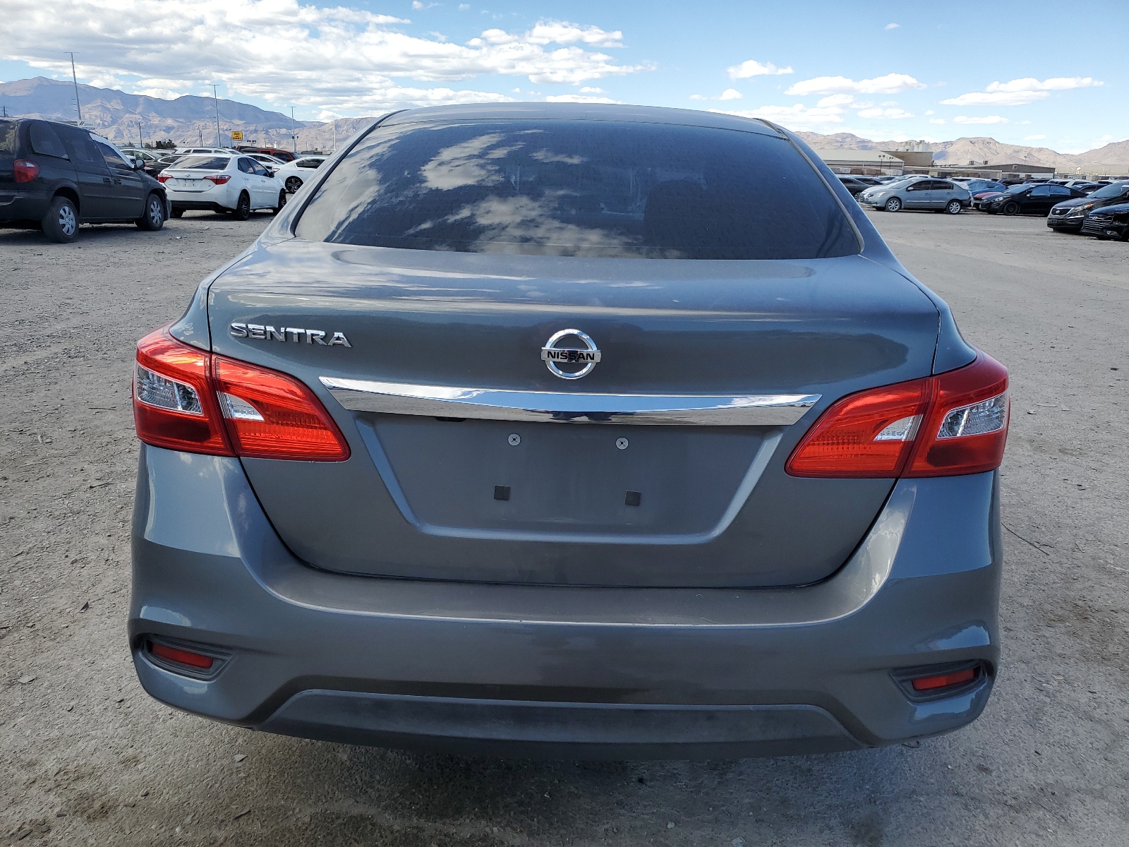 2019 Nissan Sentra S vin: 3N1AB7AP5KY214271