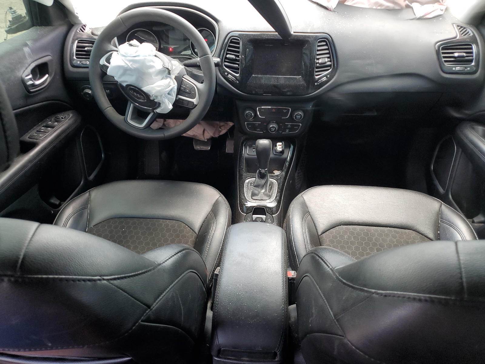 3C4NJCBB0MT550150 2021 Jeep Compass Latitude