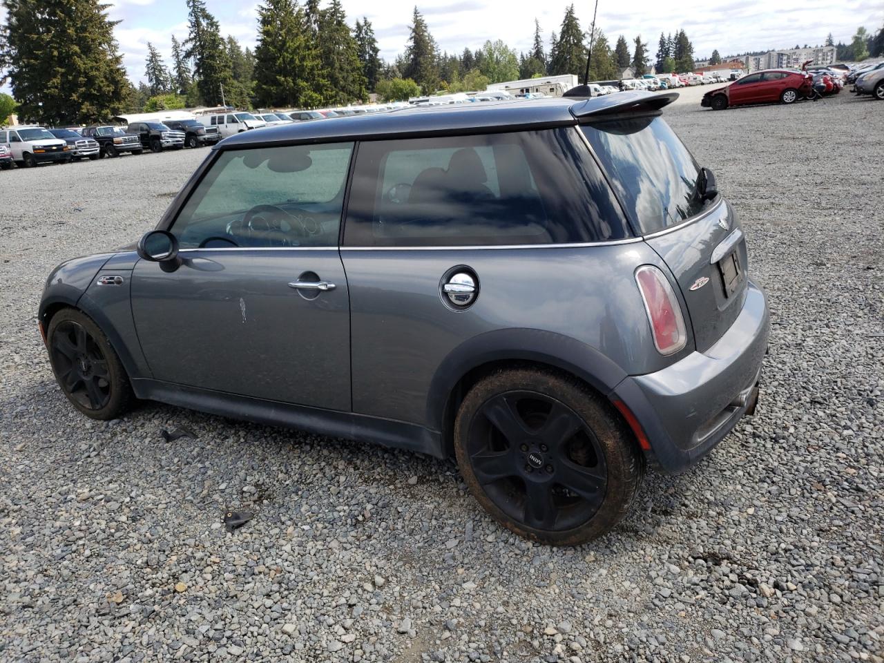 2005 Mini Cooper S VIN: WMWRE33525TL11692 Lot: 56228124