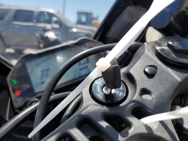  YAMAHA YZF600 2022 Черный