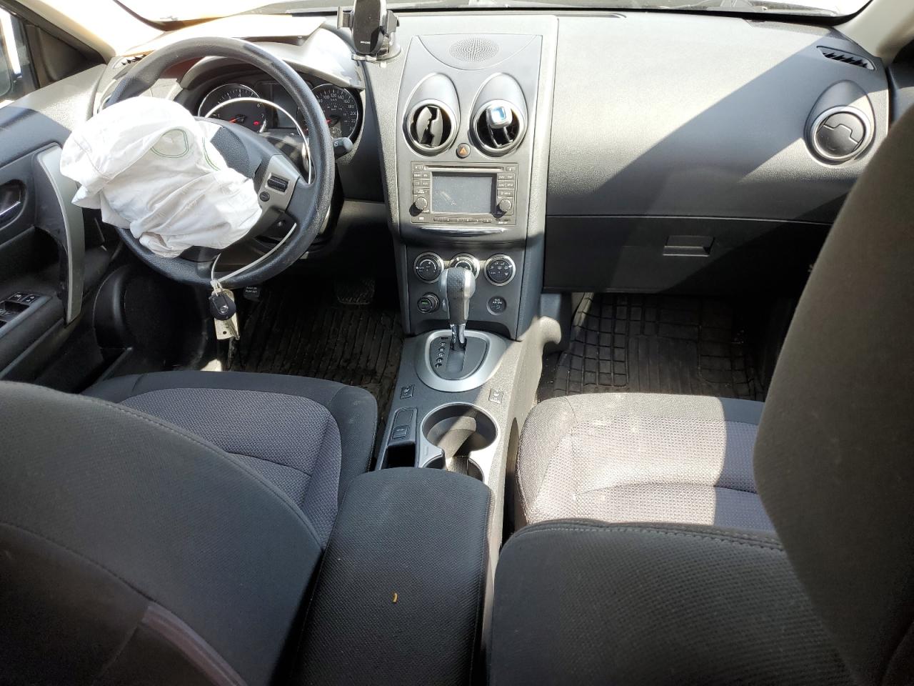 2013 Nissan Rogue - Image 8