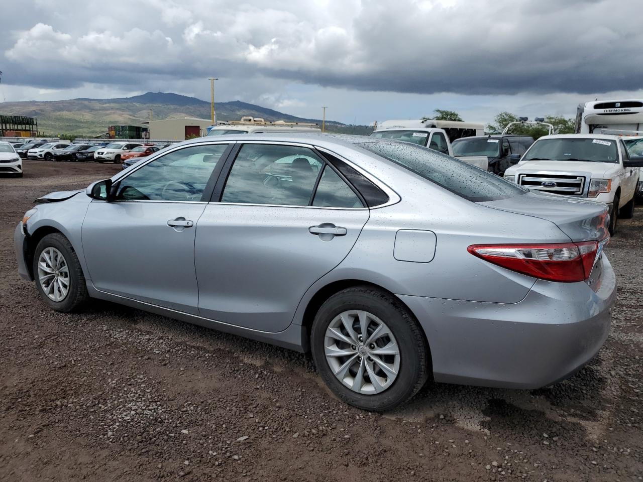 4T1BF1FK8FU096348 2015 TOYOTA CAMRY - Image 2