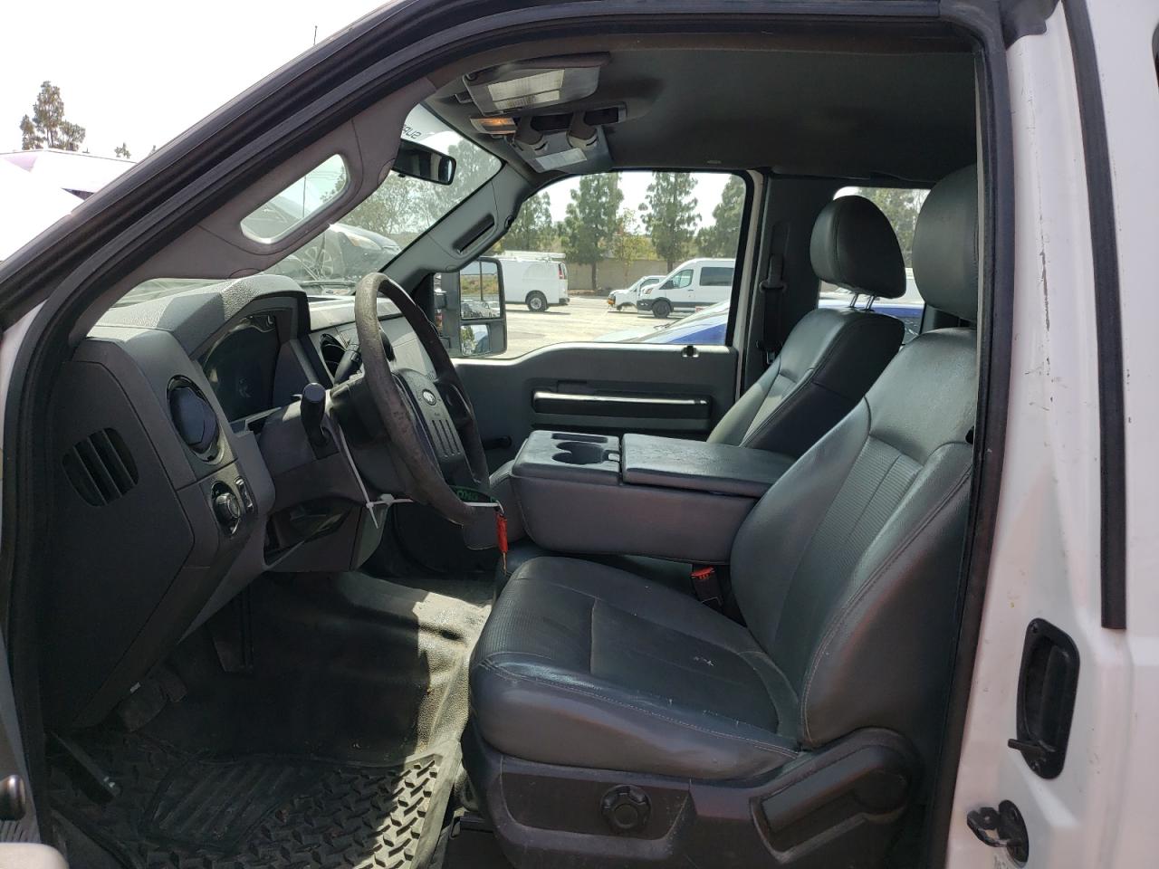 2012 Ford F250 - Image 7