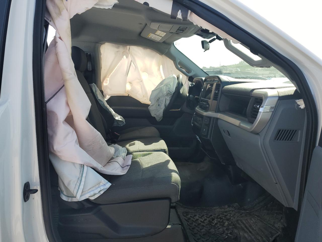 2022 Ford F150 VIN: 1FTMF1C57NKE45649 Lot: 53812854