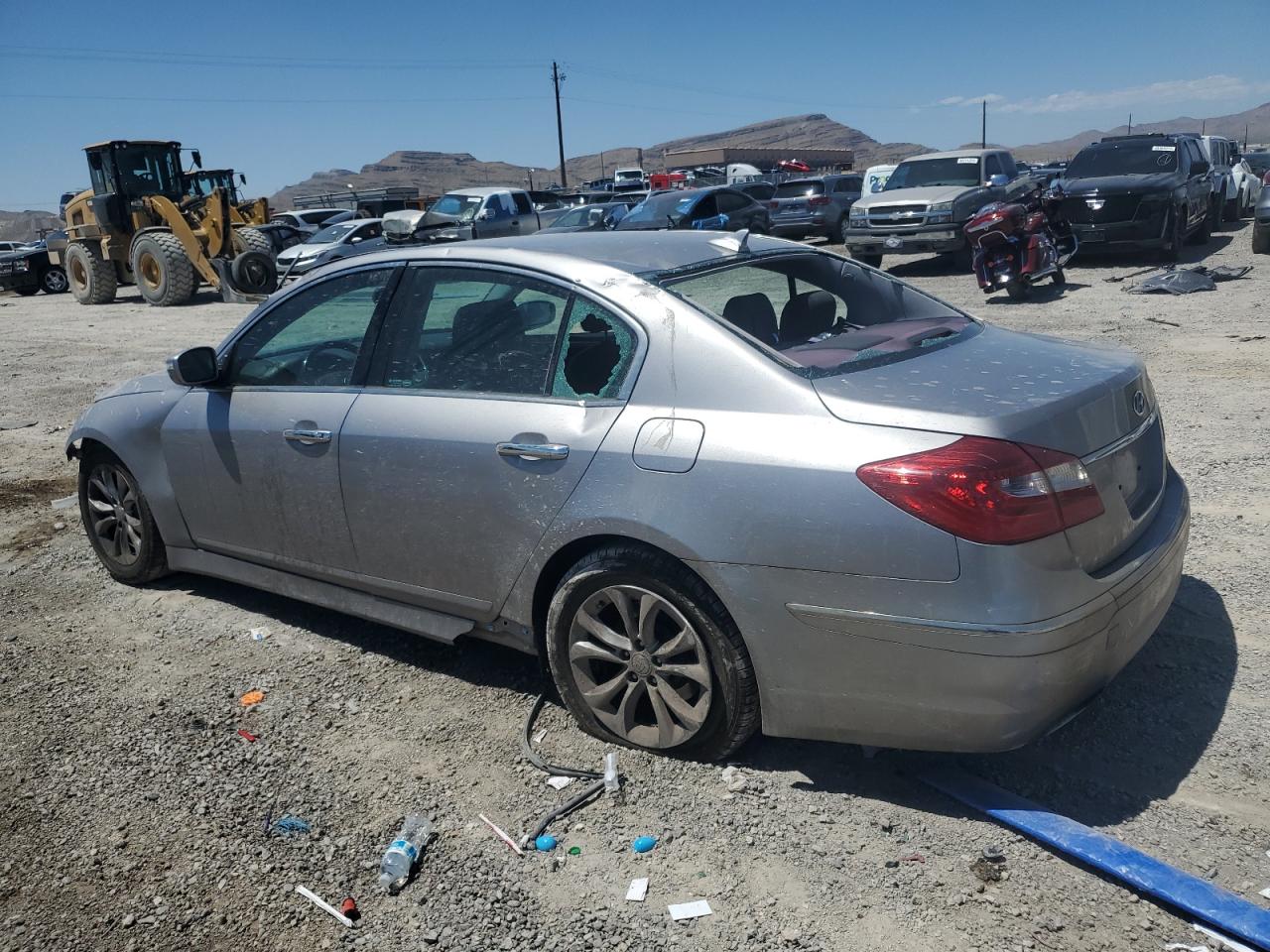 2013 Hyundai Genesis 3.8L VIN: KMHGC4DD1DU212622 Lot: 55380964