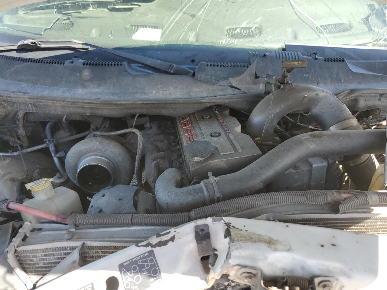 1998 Dodge Ram 2500 VIN: 1B7KF2366WJ240921 Lot: 52307554