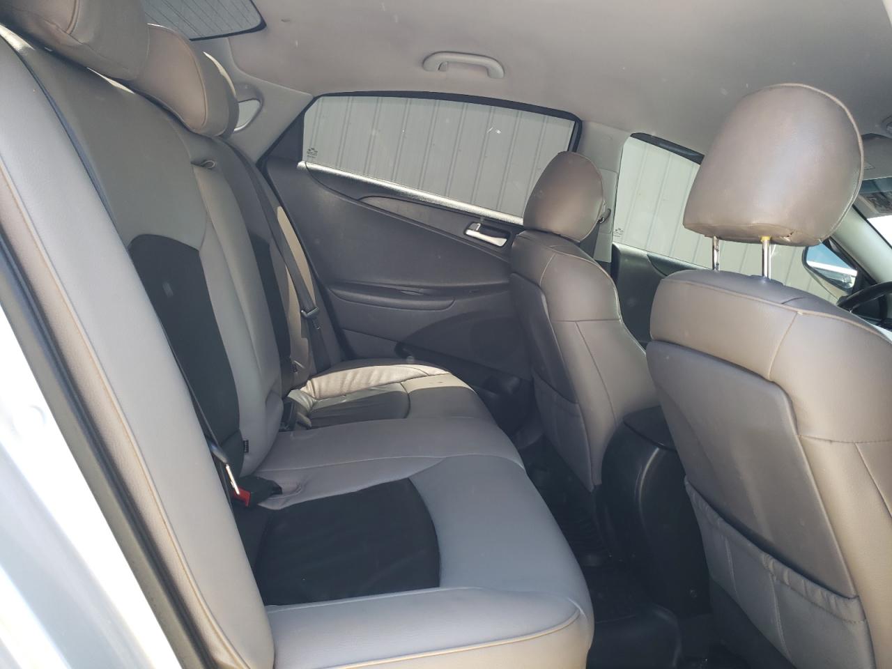 2013 Hyundai Sonata - Image 10