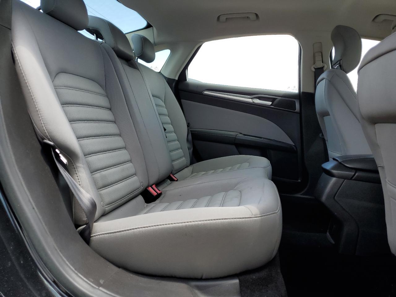 2014 Ford Fusion S VIN: 3FA6P0G74ER381308 Lot: 56250534