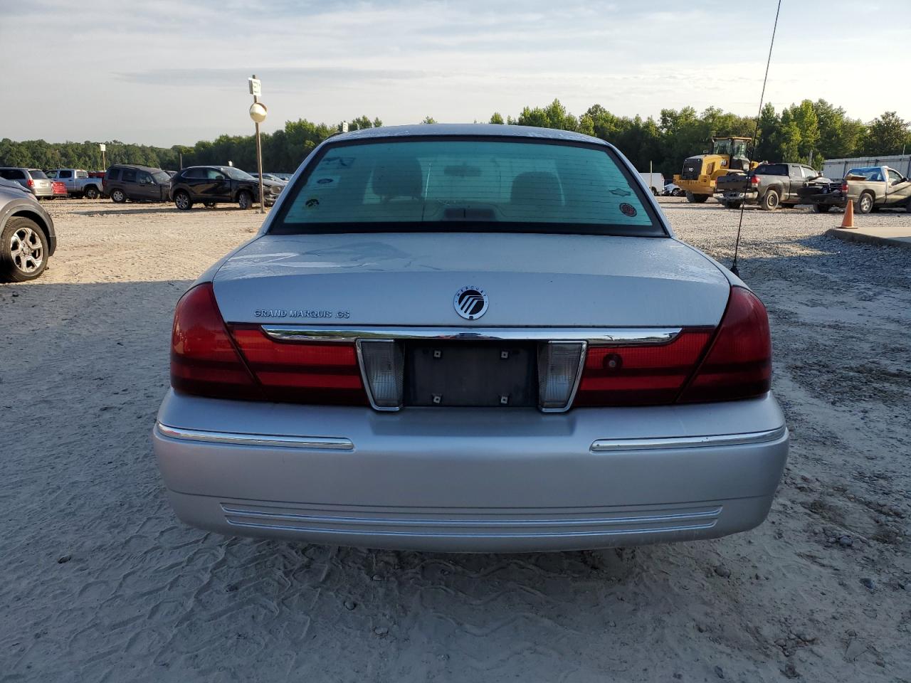 2005 Mercury Grand Marquis Gs VIN: 2MEFM74W05X673948 Lot: 54959124