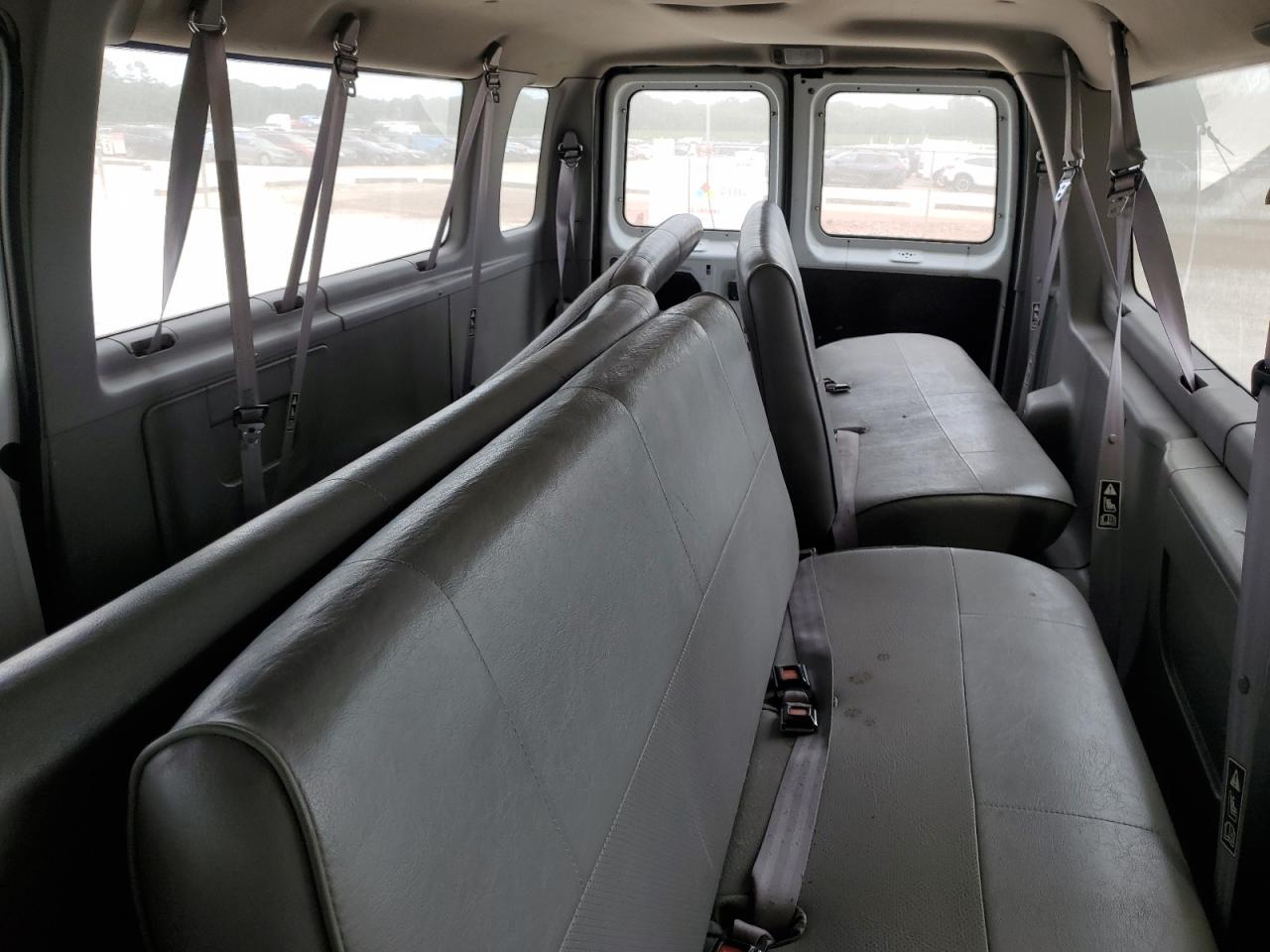 1999 Ford Econoline E350 Super Duty Wagon VIN: 1FBSS31L9XHB14172 Lot: 57173134