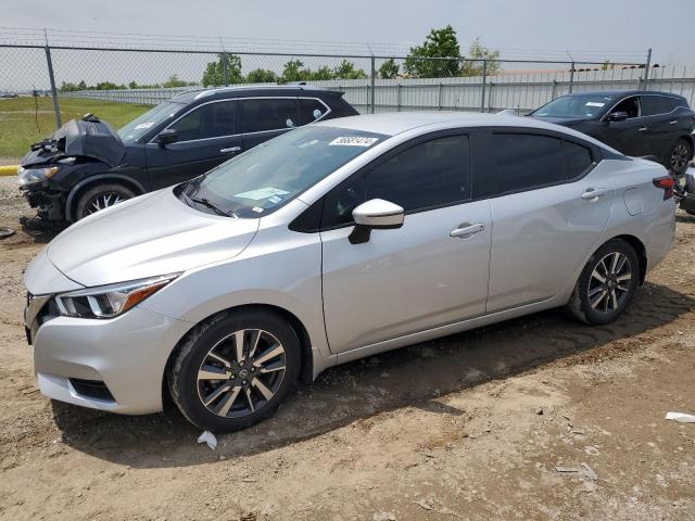  NISSAN VERSA 2021 Сріблястий