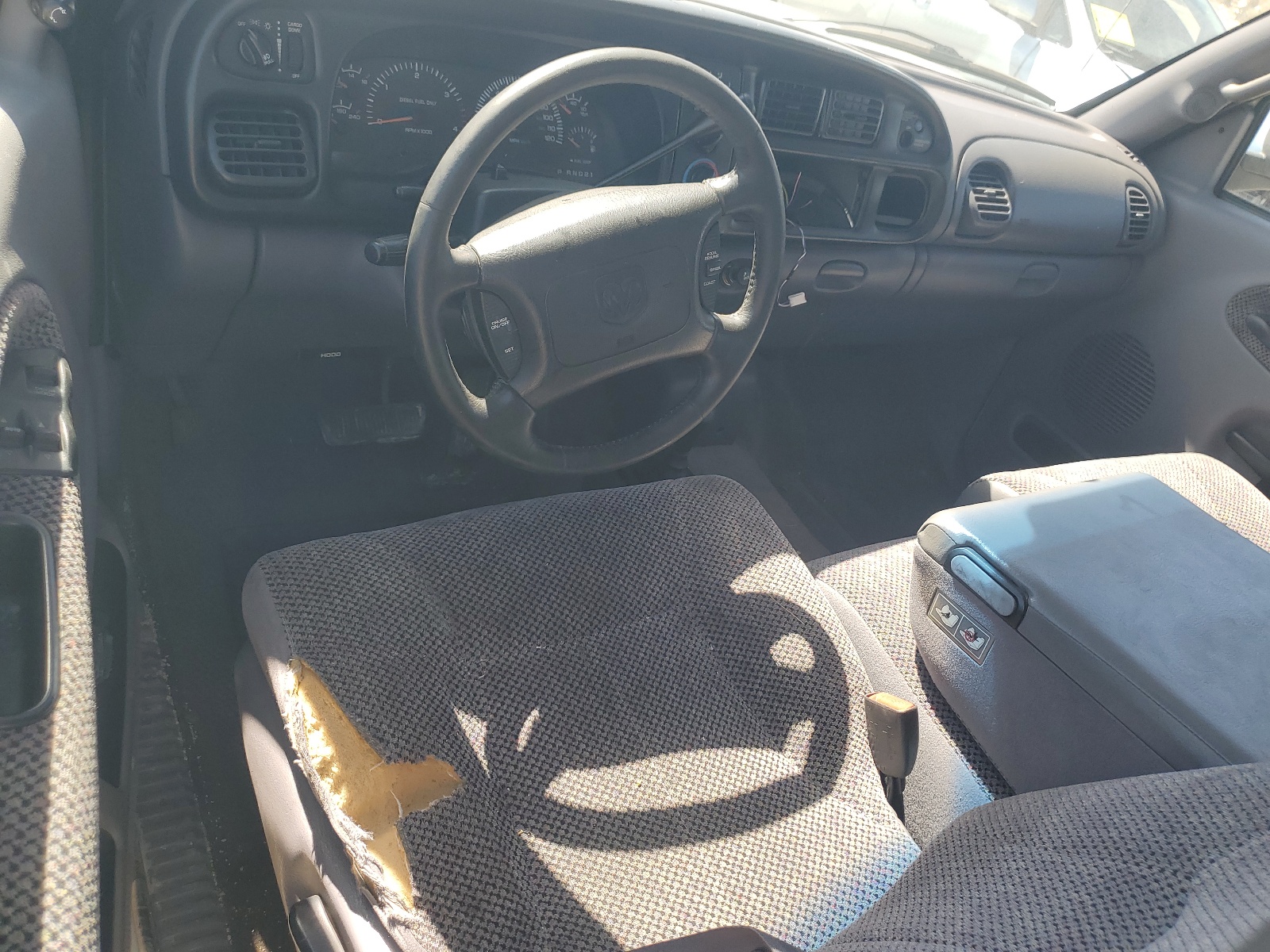 3B7KF236XYG113416 2000 Dodge Ram 2500