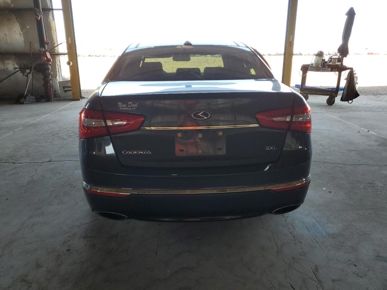 2015 Kia Cadenza Premium VIN: KNALN4D7XF5183087 Lot: 54085804