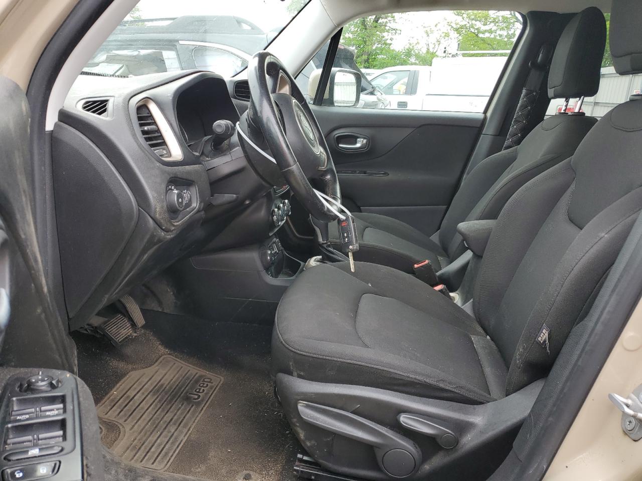 2015 Jeep Renegade Latitude VIN: ZACCJBBTXFPB40640 Lot: 53846994