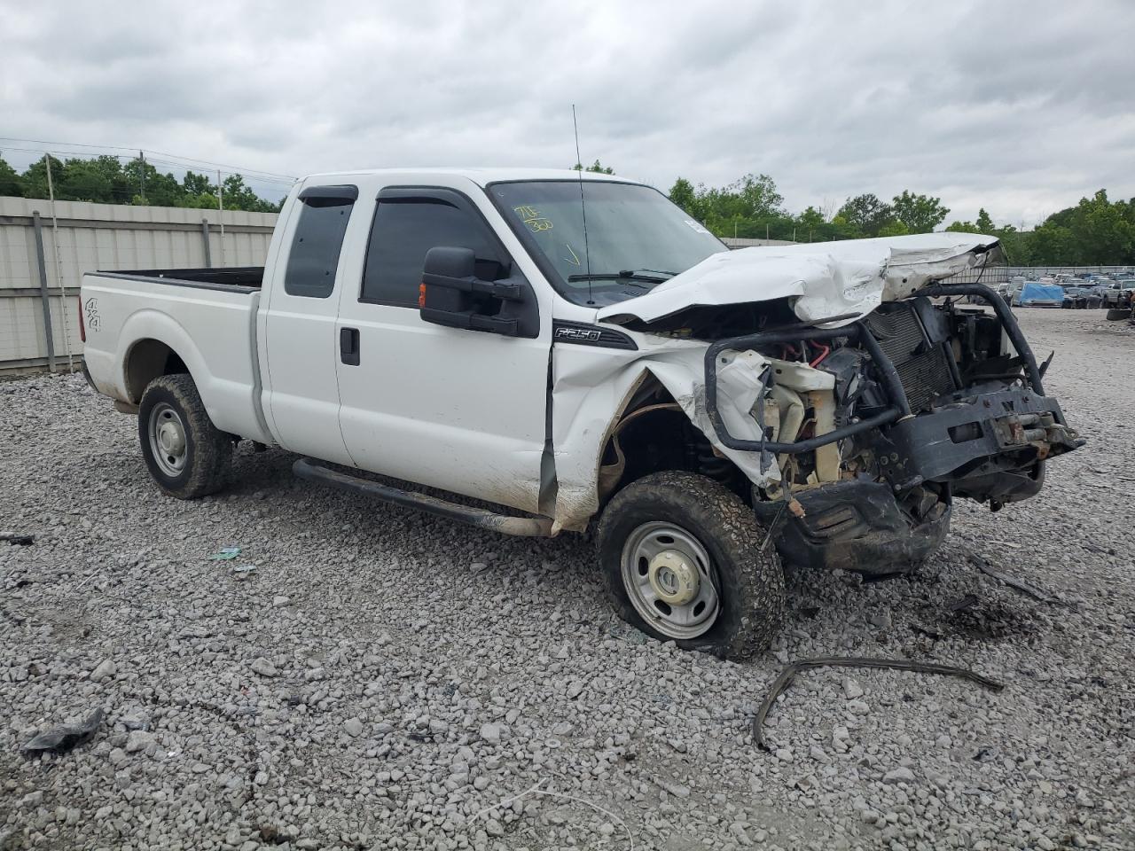 2011 Ford F250 - Image 4