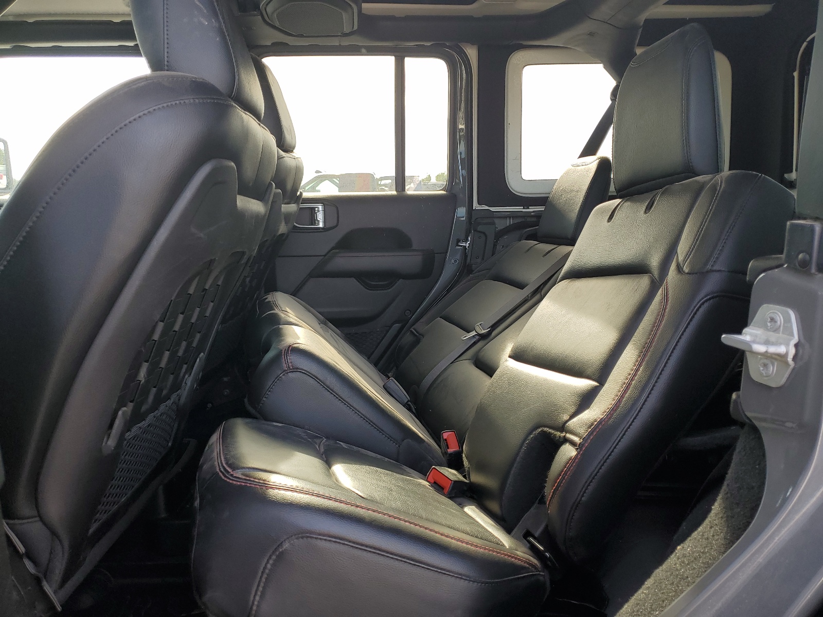 1C4HJXFG4KW584139 2019 Jeep Wrangler Unlimited Rubicon