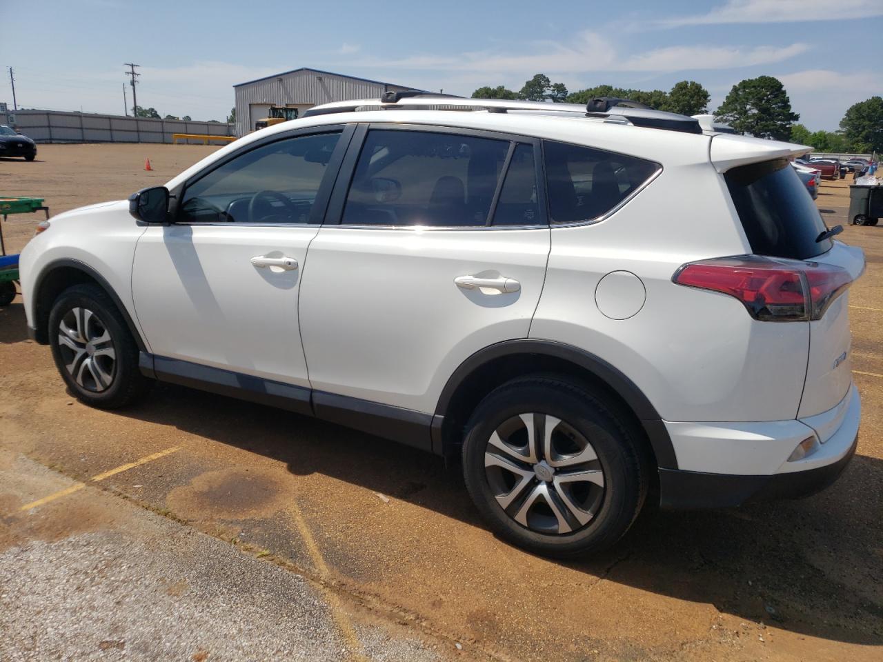 JTMZFREV8JJ191841 2018 TOYOTA RAV 4 - Image 2