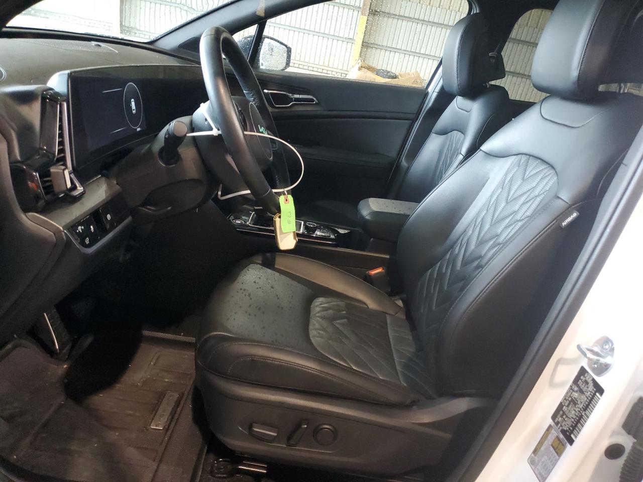 2023 Kia Sportage - Image 7