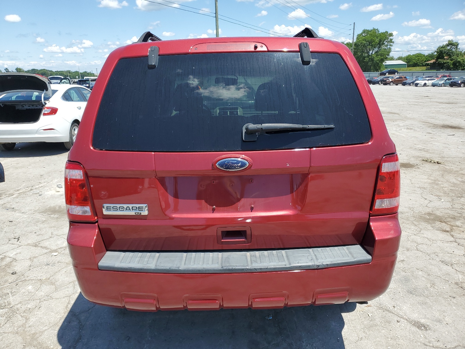 1FMCU0DG7BKA53063 2011 Ford Escape Xlt