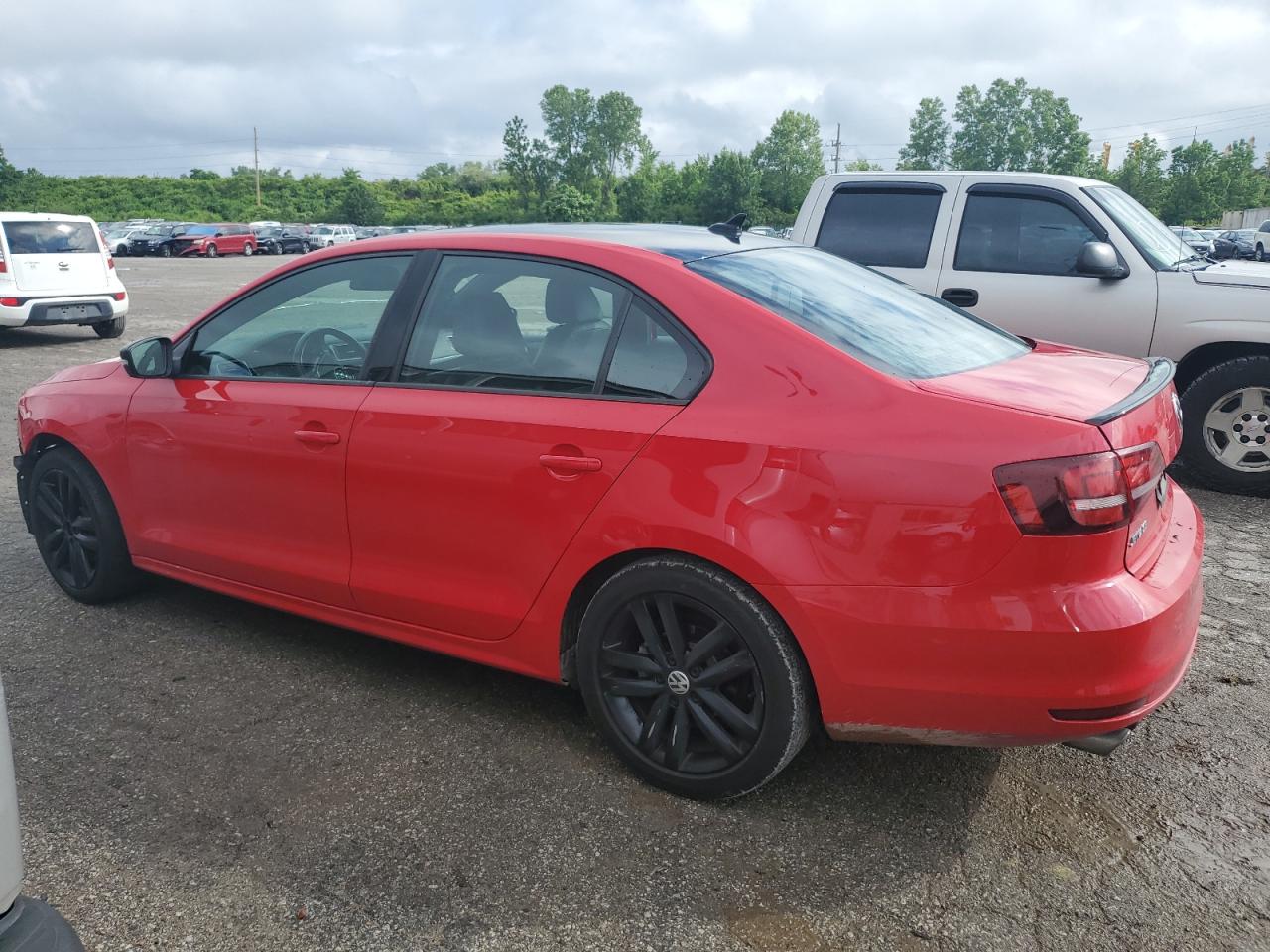 3VWD17AJ2JM220363 2018 VOLKSWAGEN JETTA - Image 2