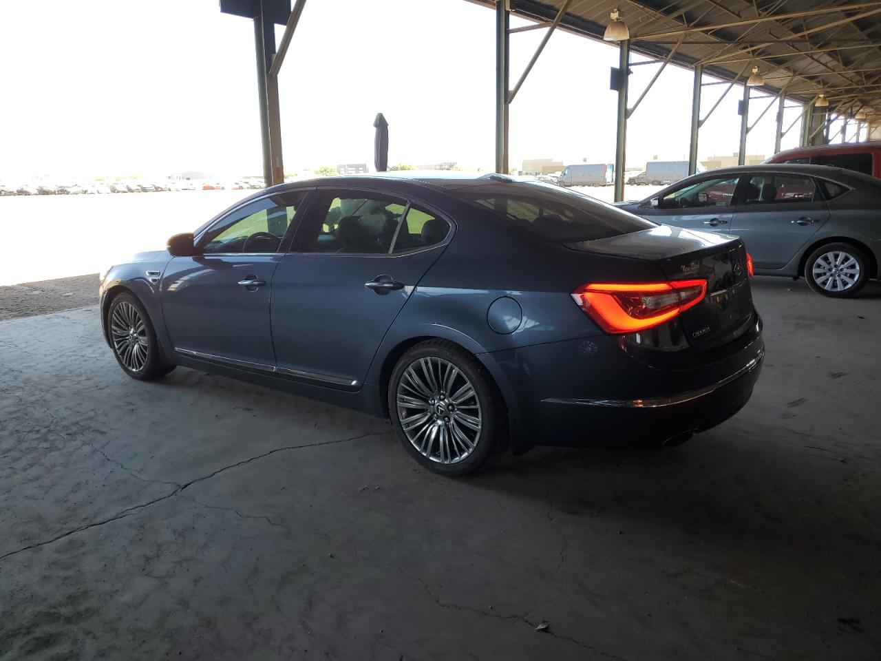 2015 Kia Cadenza Premium VIN: KNALN4D7XF5183087 Lot: 54085804