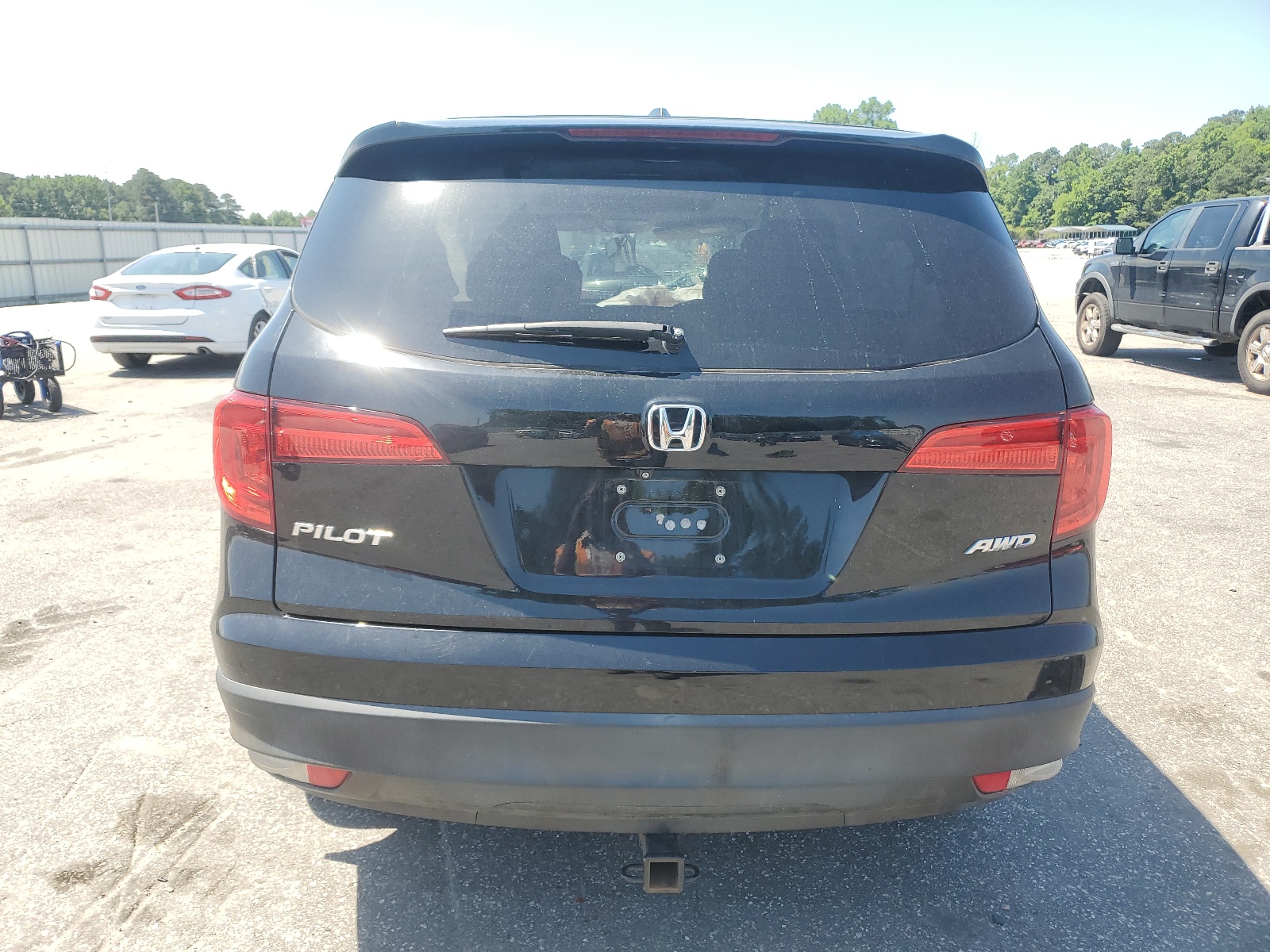 5FNYF6H58JB017216 2018 Honda Pilot Exl