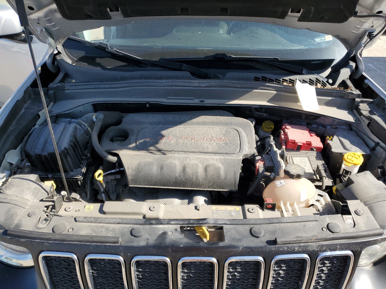 ZACNJABB6KPK24648 2019 Jeep Renegade Latitude