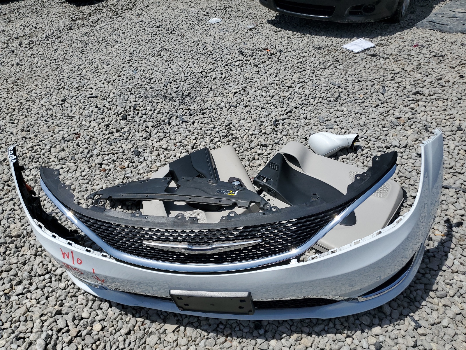 2C4RC1FG6JR128131 2018 Chrysler Pacifica Touring Plus