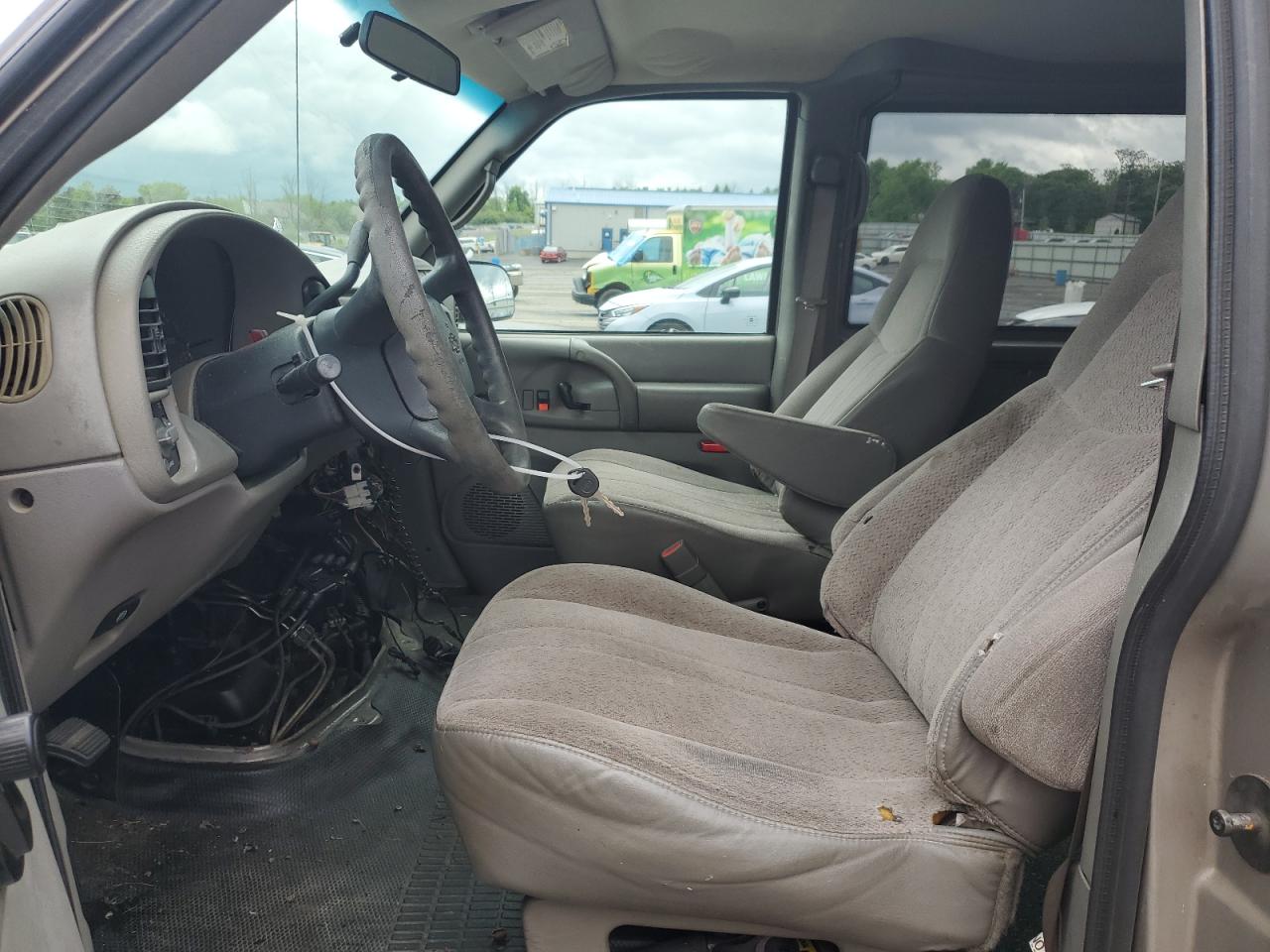 2003 Chevrolet Astro VIN: 1GCDM19X63B118641 Lot: 55084844