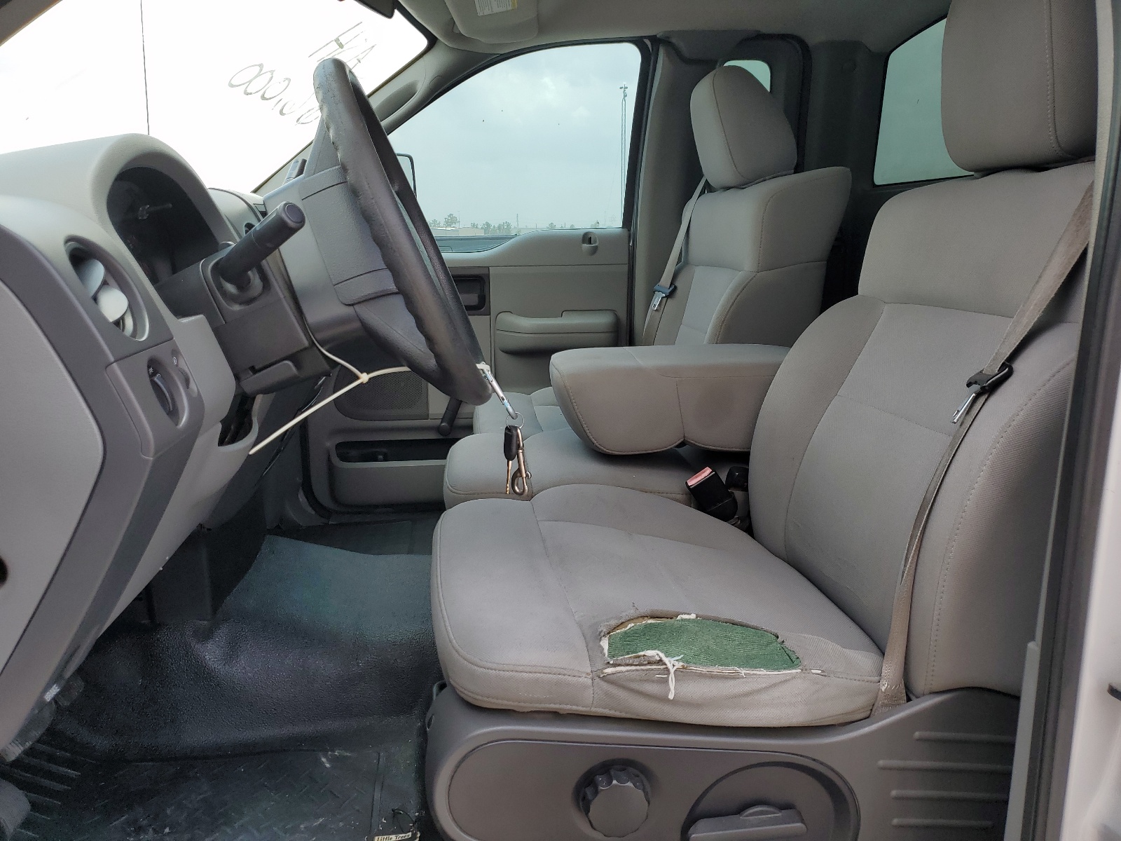 1FTRF12256NB17126 2006 Ford F150