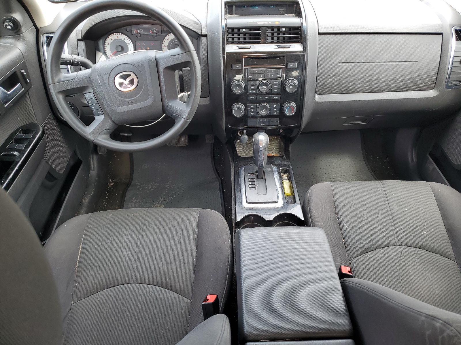 4F2CY0C74AKM05590 2010 Mazda Tribute I